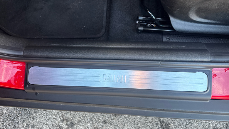 MINI Hatchback 1.5 Cooper Classic II 5dr Auto Petrol Hatchback